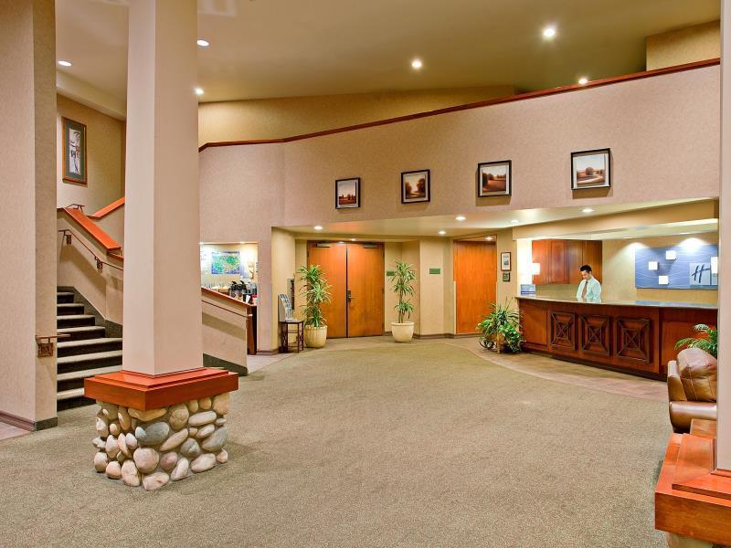 Holiday Inn Express & Suites Carpinteria By Ihg מראה חיצוני תמונה